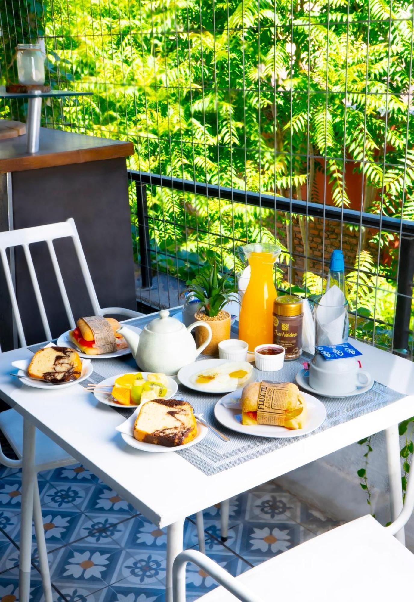 Hotel Boutique Tremo Bustamante Santiago Buitenkant foto